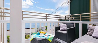 Rental villa with private sauna with ocean view