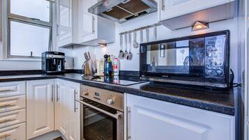 Fridge, microwave, oven, dishwasher