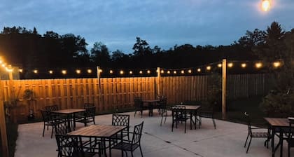 The Woods Suite #302 Free Arcade, Movie Theater, Patio Area, Playground and more