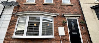 Cosy, 2 Bedroom Cottage in Guisborough Town Centre