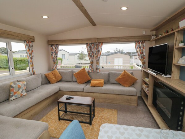 Living area - No30 Elm Rise (Filey)