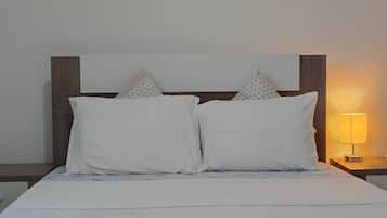 1 多间卧室、办公桌、WiFi、床单