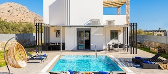 Villa Livis 2 - Three Bedroom Villa, Sleeps 7