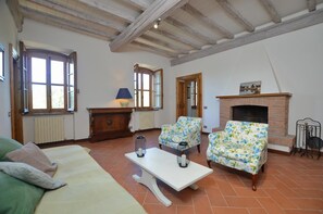 4 chambres, fer et planche à repasser, Wi-Fi, draps fournis