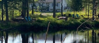 Peaceful Lake House Sauna,Hot tub,& Pool getaway in the Catskills