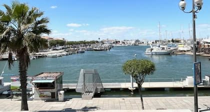 Charmant logement, vue exceptionnelle sur le Port