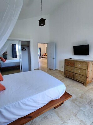 2 多间卧室、客房内保险箱、熨斗/熨衣板、旅行婴儿床