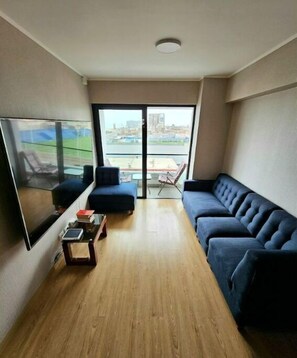 Smart TV, books - Beautiful Apartment in Front of the sea Sauna and Pool Top! (San Miguel)