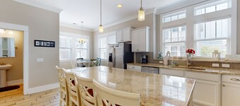 Dog-friendly home near beach & ocean with bikes, beach gear, grill