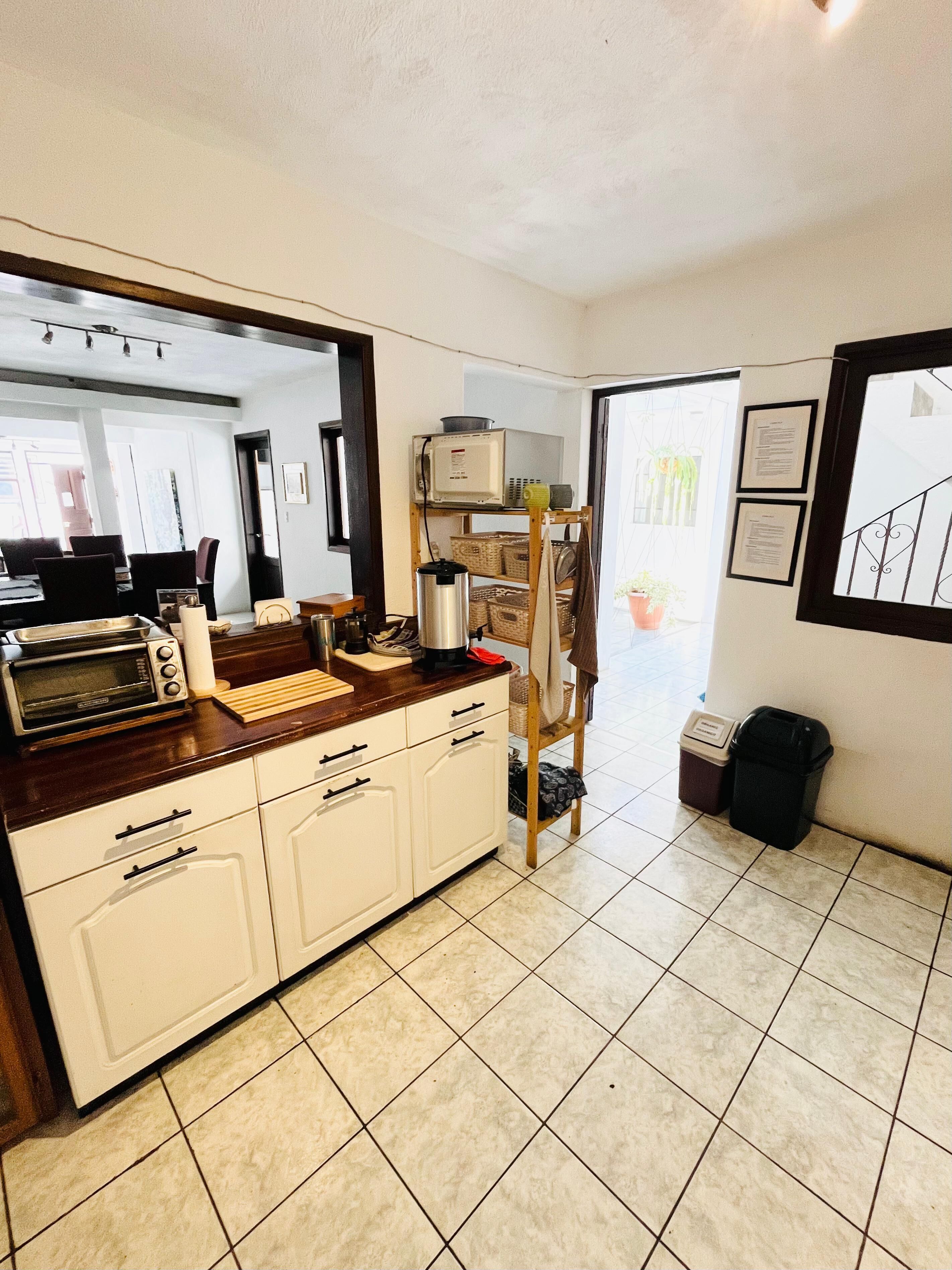 Full-sized fridge, microwave, oven, toaster