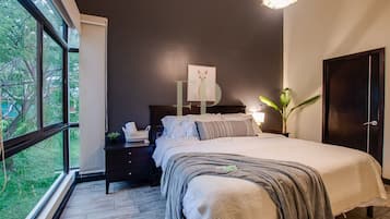 2 chambres, lit de bébé portatif, Wi-Fi, literie fournie