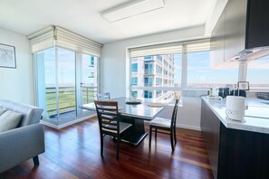 Balcony - Puerto Madero Piso 20 Vista al Rio  (Buenos Aires)
