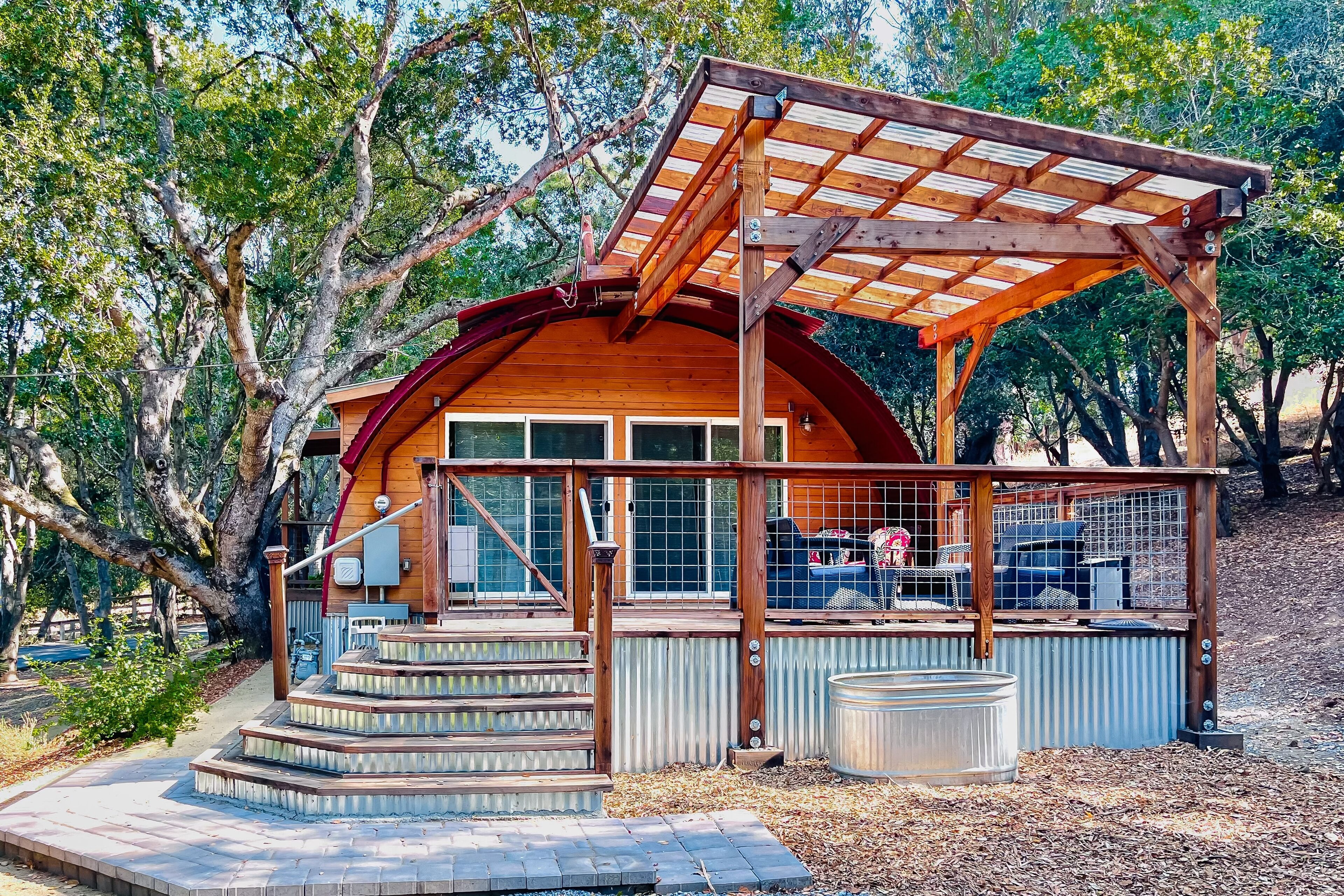 Treescape | Unique house in Petaluma with a large deck & open-concept layout
