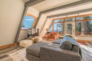 Smart-tv och eldstad
