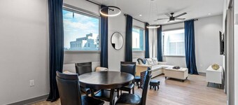 Quiet Downtown Lexington Bougie Apartment