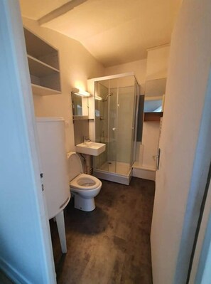 Towels, soap, toilet paper - Le Studio Du Moulin (Charleville-Mézières)