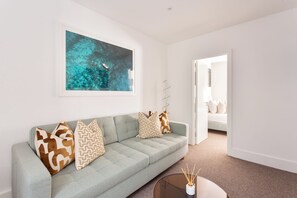 Living area - Spacious Covent Garden Getaway (London)