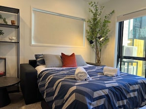 4 bedrooms, desk, iron/ironing board, travel cot