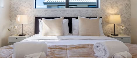 1 多间卧室、熨斗/熨衣板、免费 WiFi、床单