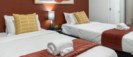 2 chambres, bureau, fer et planche à repasser, Wi-Fi gratuit