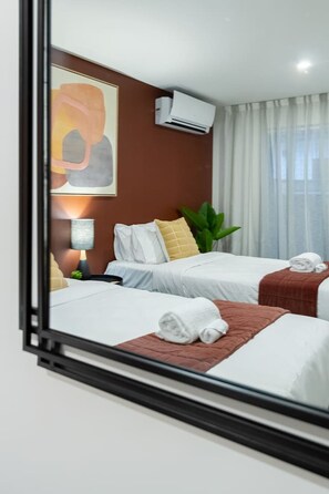 2 Schlafzimmer, Schreibtisch, Bügeleisen/Bügelbrett, kostenloses WLAN