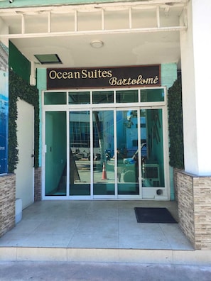 Reception - Bartolome Oceanfront Suites (Isla Mujeres)