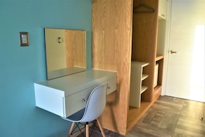 In-room safe, free WiFi, bed sheets - Bartolome Oceanfront Suites (Isla Mujeres)