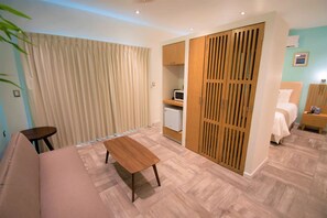 Suite | Zimmersafe, kostenloses WLAN, Bettwäsche