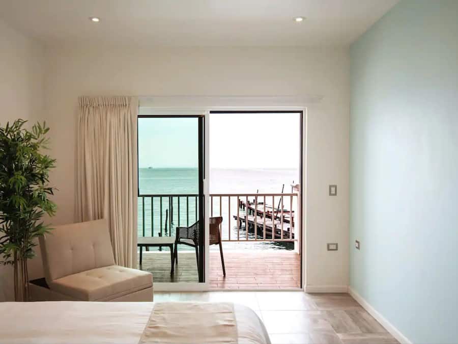 In-room safe, free WiFi, bed sheets