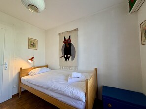 3 bedrooms, free WiFi, bed sheets