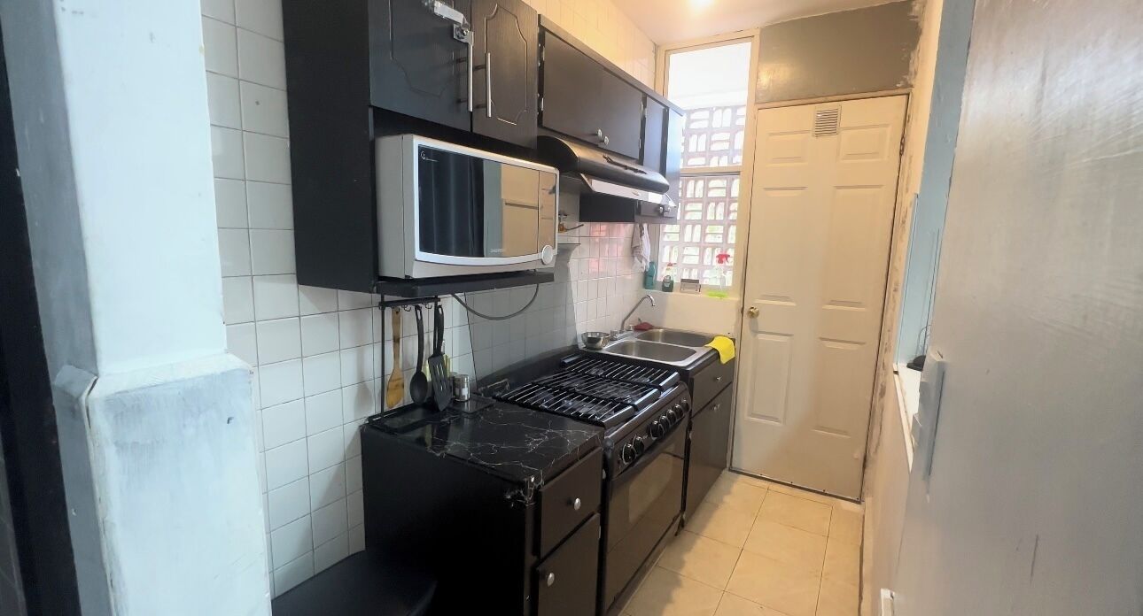 Fridge, microwave, stovetop, blender