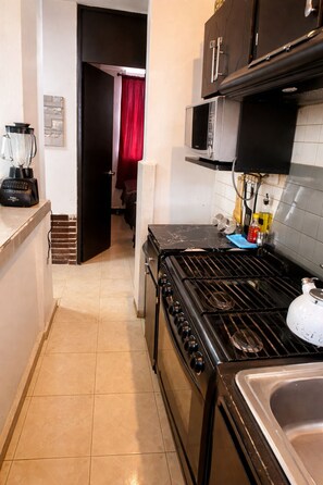 Fridge, microwave, stovetop, blender - Apartamento Lindo y Centrico (Monterrey)