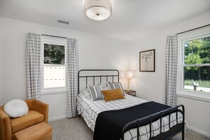 2 chambres, fer et planche à repasser, Wi-Fi gratuit, draps fournis