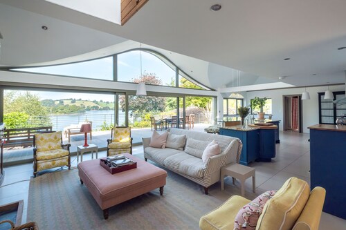 Waterside house near Dartmouth with pool, hot tub and dock