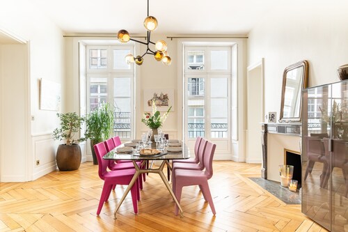 Le Crébillon – Élégance et Prestige au Cœur de Nantes