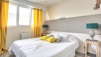 1 chambre, fer et planche Ă repasser, Wi-Fi gratuit, draps fournis