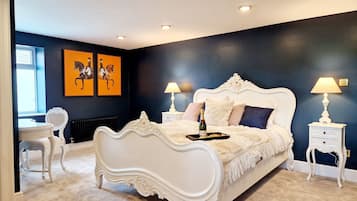 3 Schlafzimmer, individuell dekoriert, individuell eingerichtet