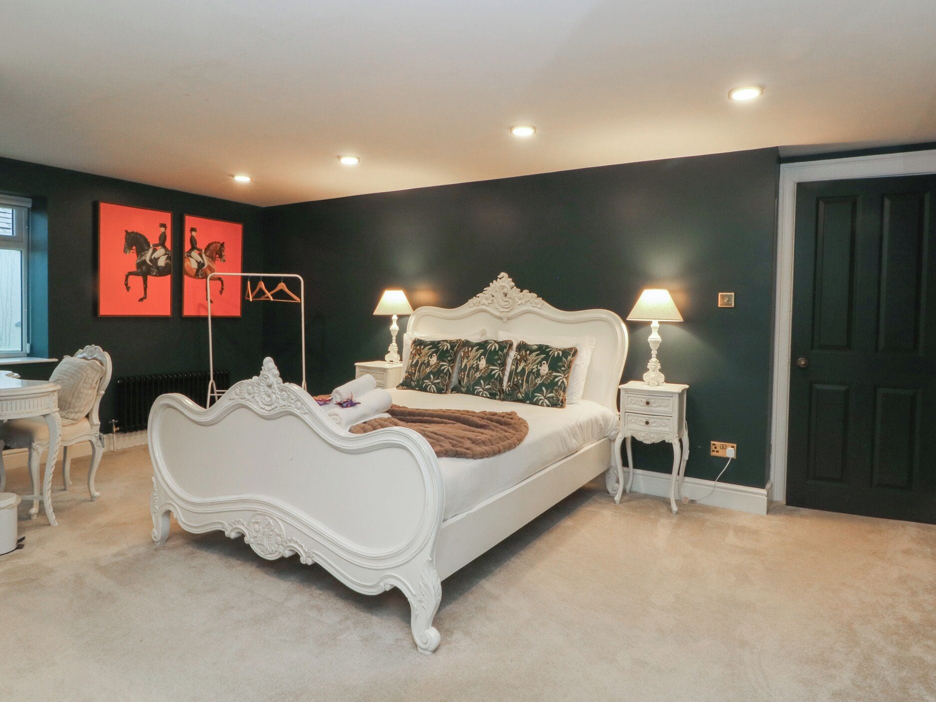 3 多间卧室、特色装修、特色家居、免费 WiFi