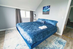 2 bedrooms, free WiFi, bed sheets - Uniontown Boat View Loft (Astoria)