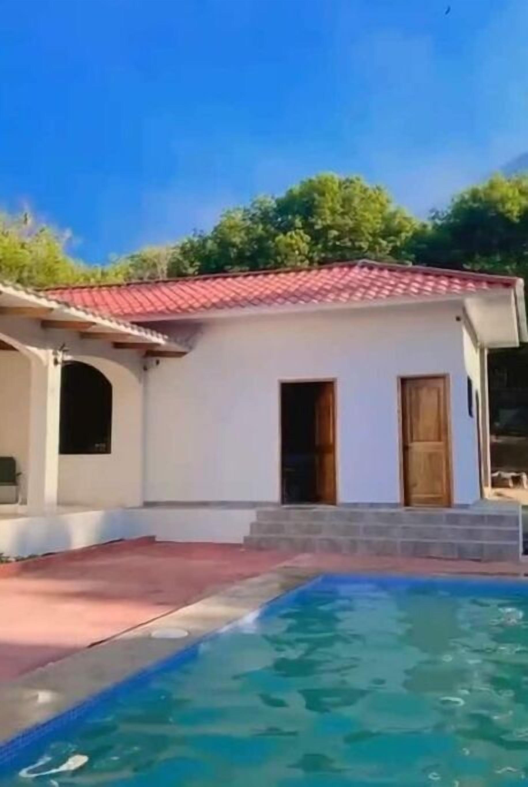 Alberca al aire libre 