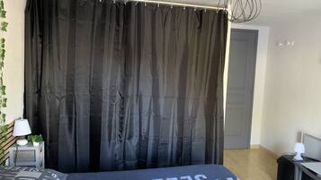 1 Schlafzimmer, Schreibtisch, kostenloses WLAN, Bettwäsche