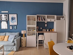 Smart TV, books - Cozy apartment near CityLife - Milan (Milano)