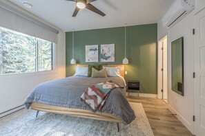 3 quartos, escrivaninha, Wi-Fi de cortesia, roupa de cama