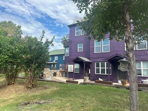 Exterior - Steps away from Dickson, Bright and Open Apartment in historic 1905 home (Fayetteville)