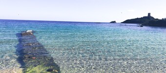 A casa di Oba, vacation home a stone's throw from the sea in Nora, Pula, Sardinia