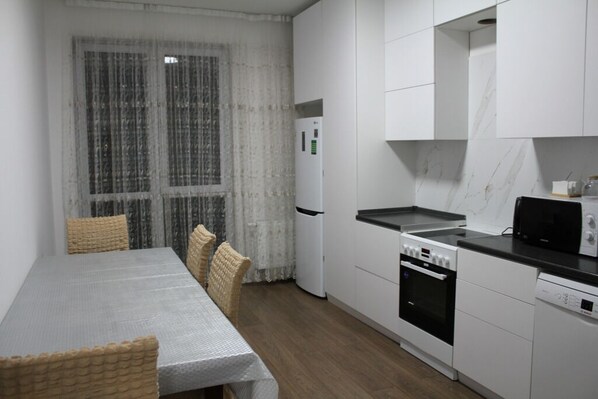 Fridge, microwave, oven, stovetop - Cozy corner (Almaty)