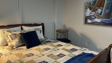 1 habitación, tabla de planchar con plancha, wifi gratis y ropa de cama