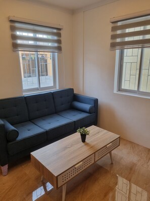 Smart-TV, Tischtennisplatte