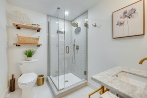 Hair dryer, towels - Rye Coastal Retreat w/ Deck & Outdoor Dining (Rye)