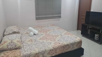 3 bedrooms, WiFi, bed sheets
